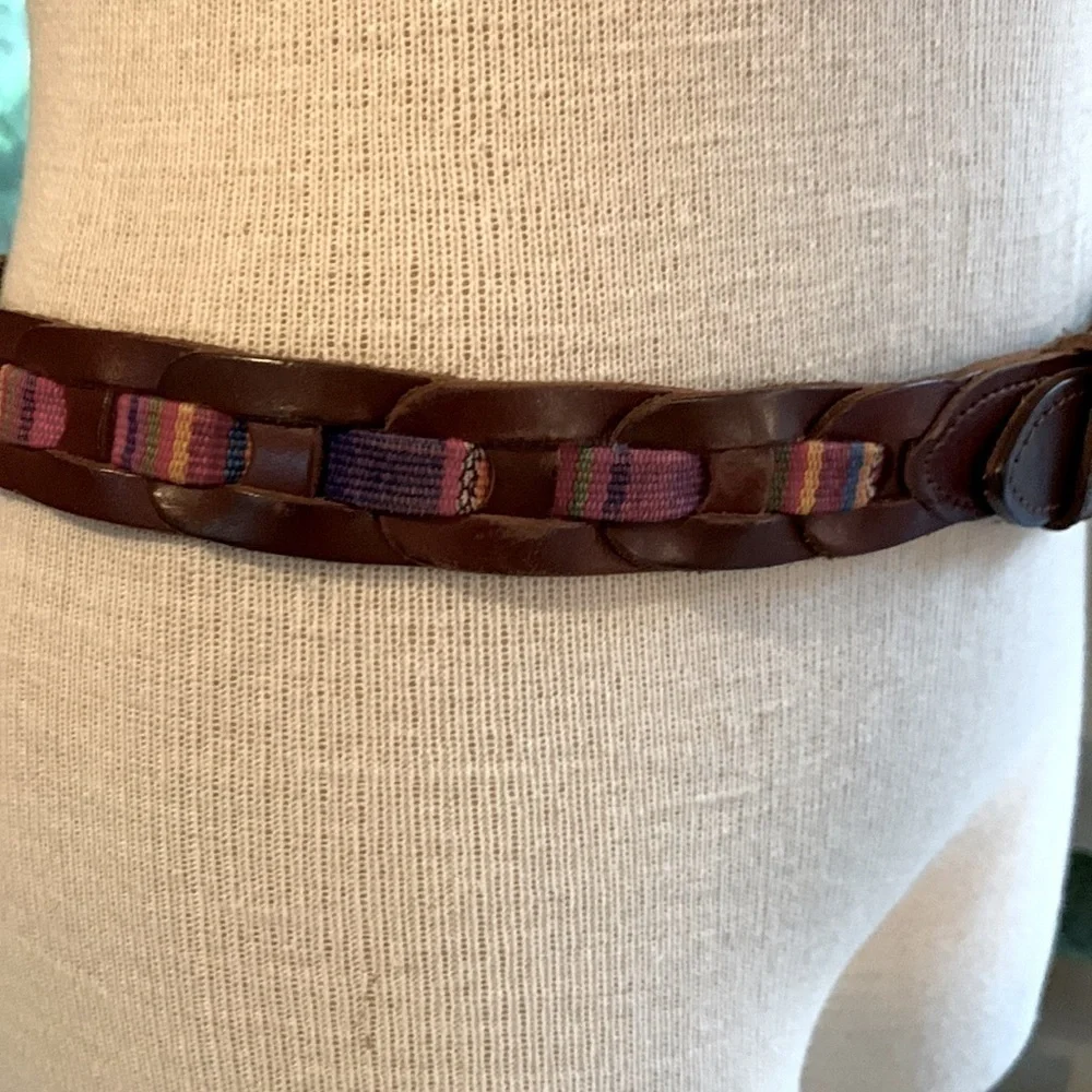 Leather S/M brown leather belt with multi color fabric